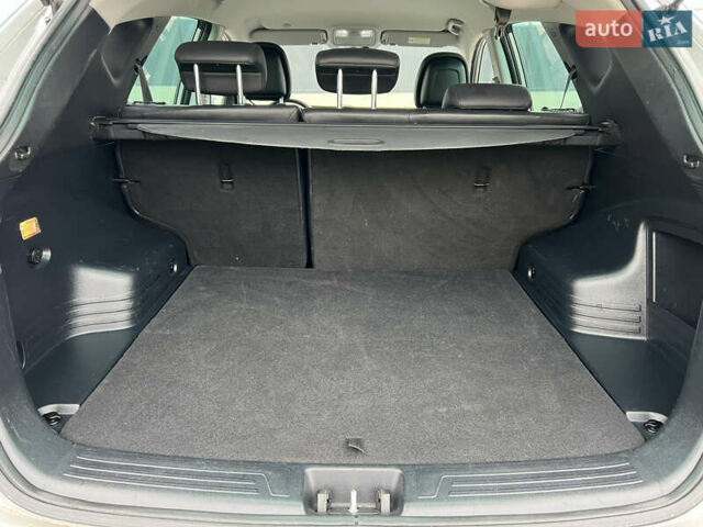 Серый Хендай их35, объемом двигателя 2 л и пробегом 240 тыс. км за 11500 $, фото 56 на Automoto.ua