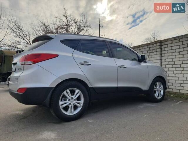 Хендай их35 2011 в Одессе на Automoto.ua Серый Хендай их35, объемом двигателя 2 л и пробегом 130 тыс. км за 12000 $, фото 11 на Automoto.ua