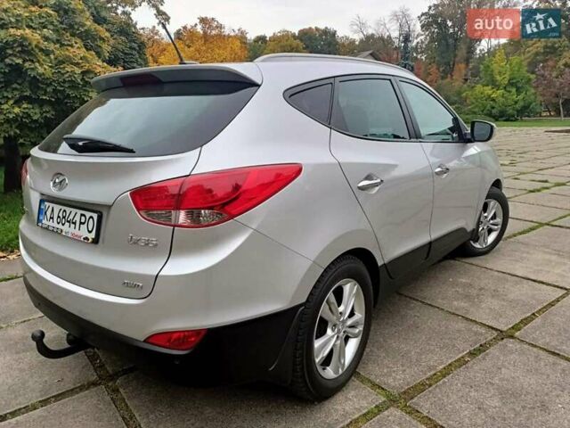 Серый Хендай их35, объемом двигателя 2 л и пробегом 230 тыс. км за 11500 $, фото 8 на Automoto.ua