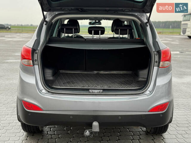 Сірий Хендай іх35, об'ємом двигуна 1.7 л та пробігом 235 тис. км за 11499 $, фото 22 на Automoto.ua