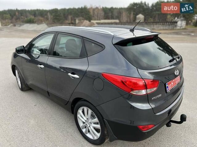 Серый Хендай их35, объемом двигателя 2 л и пробегом 200 тыс. км за 12900 $, фото 20 на Automoto.ua