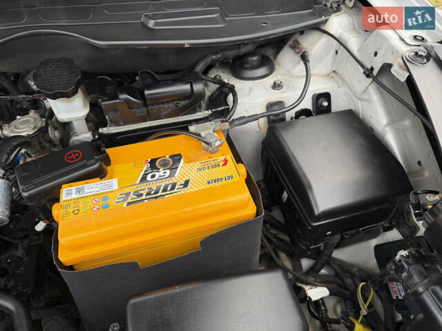 Сірий Хендай іх35, об'ємом двигуна 2 л та пробігом 132 тис. км за 11999 $, фото 42 на Automoto.ua