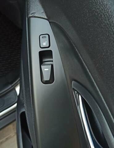 Серый Хендай их35, объемом двигателя 2 л и пробегом 248 тыс. км за 13200 $, фото 33 на Automoto.ua