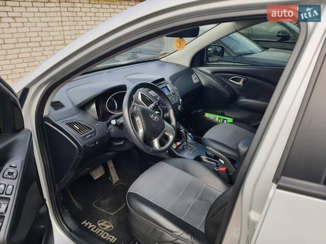 Хендай их35 2011 в Одессе на Automoto.ua Серый Хендай их35, объемом двигателя 2 л и пробегом 130 тыс. км за 12000 $, фото 2 на Automoto.ua