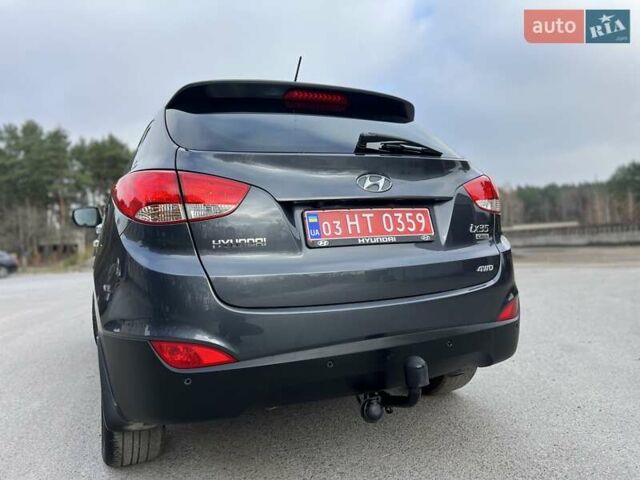 Серый Хендай их35, объемом двигателя 2 л и пробегом 200 тыс. км за 12900 $, фото 23 на Automoto.ua