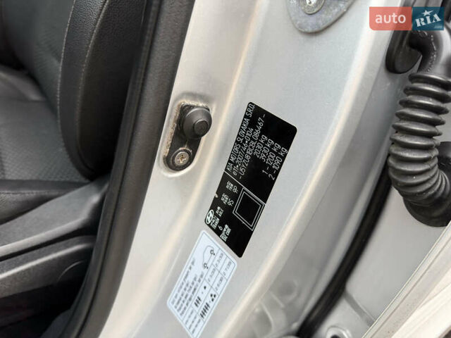 Сірий Хендай іх35, об'ємом двигуна 2 л та пробігом 132 тис. км за 11999 $, фото 20 на Automoto.ua