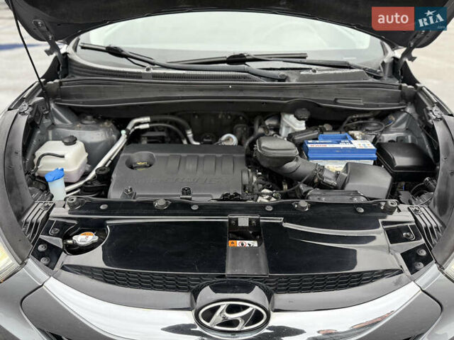 Сірий Хендай іх35, об'ємом двигуна 1.7 л та пробігом 235 тис. км за 11499 $, фото 38 на Automoto.ua