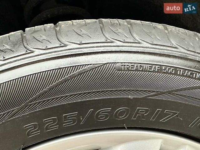 Серый Хендай их35, объемом двигателя 2 л и пробегом 107 тыс. км за 15900 $, фото 61 на Automoto.ua