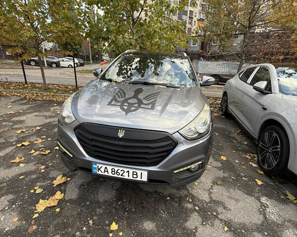 Хендай их35 2011 в Киеве на Automoto.ua Серый Хендай их35, объемом двигателя 2 л и пробегом 240 тыс. км за 11500 $, фото 8 на Automoto.ua