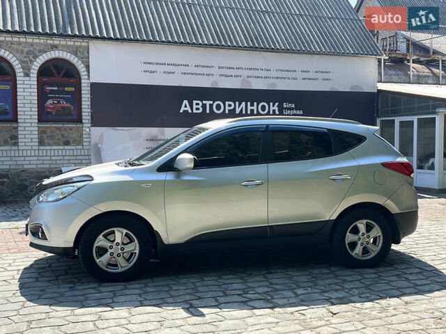 Сірий Хендай іх35, об'ємом двигуна 2 л та пробігом 307 тис. км за 11000 $, фото 6 на Automoto.ua