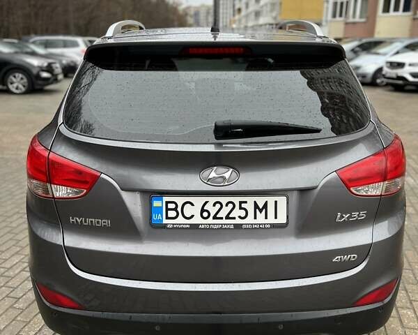 Сірий Хендай іх35, об'ємом двигуна 2.36 л та пробігом 220 тис. км за 11750 $, фото 7 на Automoto.ua