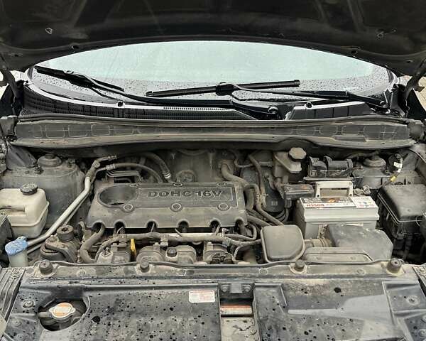 Сірий Хендай іх35, об'ємом двигуна 2.36 л та пробігом 220 тис. км за 11750 $, фото 41 на Automoto.ua