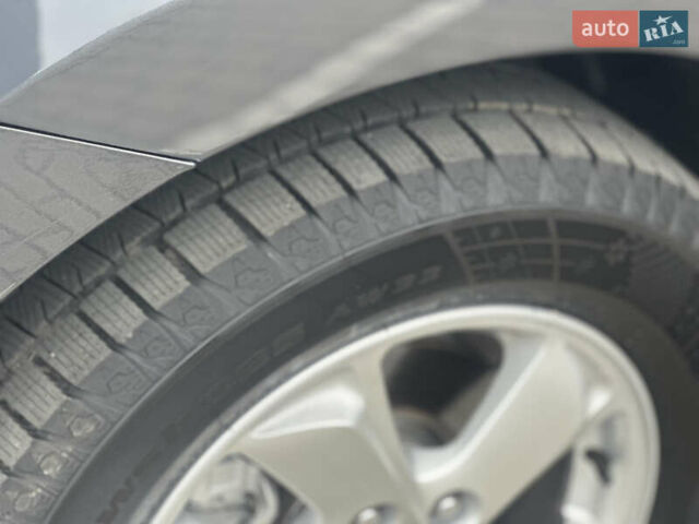 Серый Хендай их35, объемом двигателя 2 л и пробегом 170 тыс. км за 11700 $, фото 50 на Automoto.ua