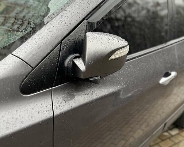 Сірий Хендай іх35, об'ємом двигуна 2.36 л та пробігом 220 тис. км за 11750 $, фото 31 на Automoto.ua