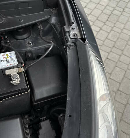 Серый Хендай их35, объемом двигателя 2 л и пробегом 245 тыс. км за 13500 $, фото 45 на Automoto.ua