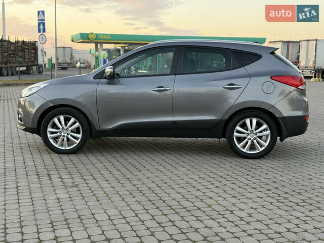 Сірий Хендай іх35, об'ємом двигуна 2 л та пробігом 262 тис. км за 13400 $, фото 8 на Automoto.ua