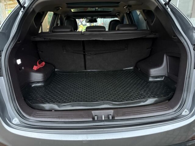 Сірий Хендай іх35, об'ємом двигуна 2 л та пробігом 186 тис. км за 11900 $, фото 6 на Automoto.ua