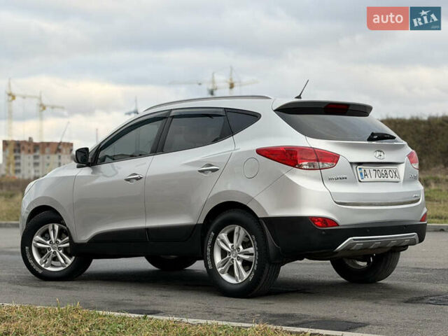 Сірий Хендай іх35, об'ємом двигуна 2 л та пробігом 132 тис. км за 11999 $, фото 15 на Automoto.ua