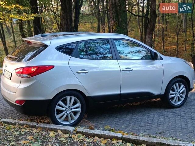 Хендай их35 2011 в Черновцах на Automoto.ua Серый Хендай их35, объемом двигателя 2 л и пробегом 179 тыс. км за 12900 $, фото 22 на Automoto.ua