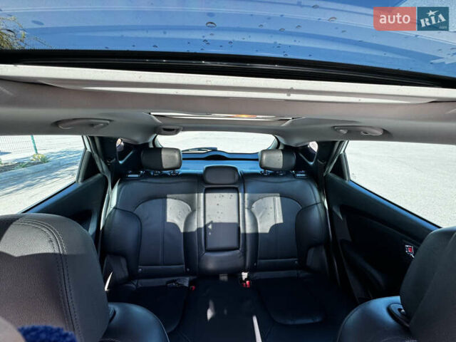 Серый Хендай их35, объемом двигателя 2 л и пробегом 229 тыс. км за 13500 $, фото 19 на Automoto.ua