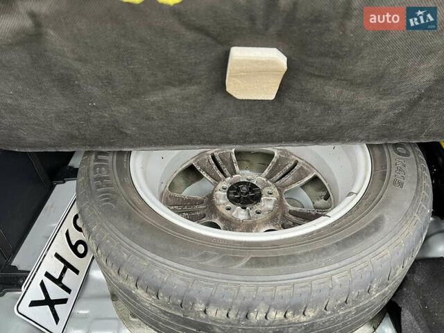 Серый Хендай их35, объемом двигателя 2 л и пробегом 240 тыс. км за 11500 $, фото 54 на Automoto.ua