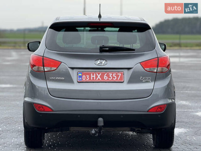 Сірий Хендай іх35, об'ємом двигуна 1.7 л та пробігом 235 тис. км за 11499 $, фото 5 на Automoto.ua