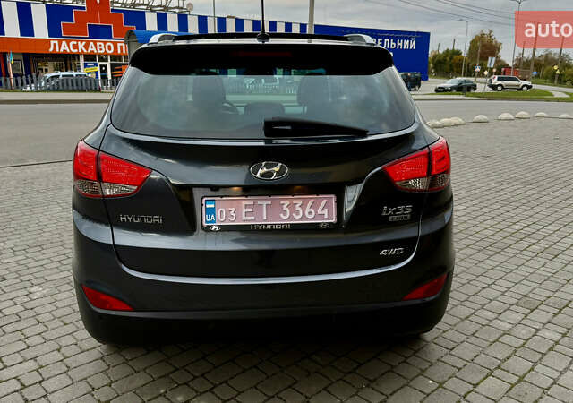 Серый Хендай их35, объемом двигателя 2 л и пробегом 245 тыс. км за 13500 $, фото 8 на Automoto.ua