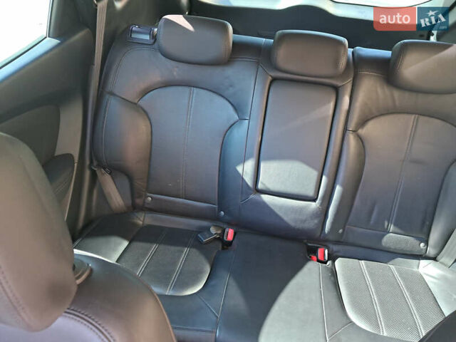 Хендай их35 2011 в Полтаве на Automoto.ua Серый Хендай их35, объемом двигателя 0 л и пробегом 189 тыс. км за 15000 $, фото 12 на Automoto.ua
