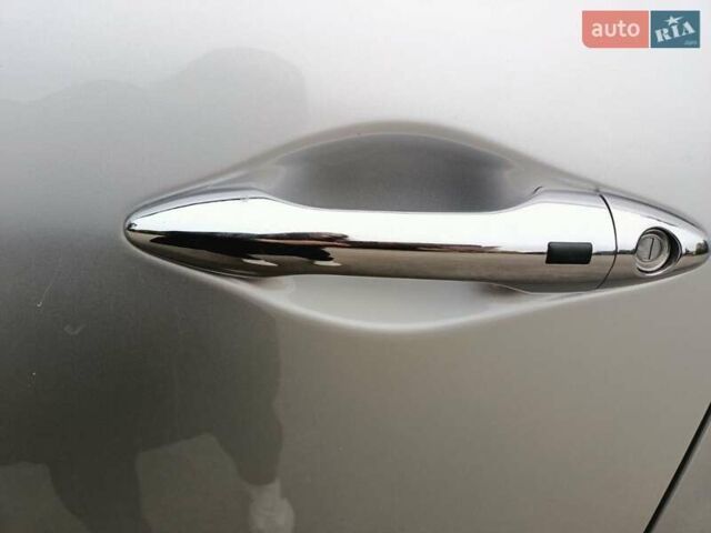 Серый Хендай их35, объемом двигателя 2 л и пробегом 230 тыс. км за 11500 $, фото 22 на Automoto.ua