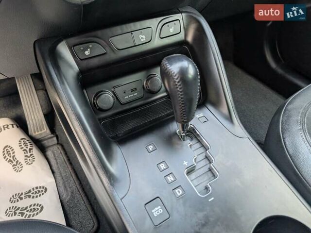 Сірий Хендай іх35, об'ємом двигуна 2 л та пробігом 222 тис. км за 13950 $, фото 35 на Automoto.ua