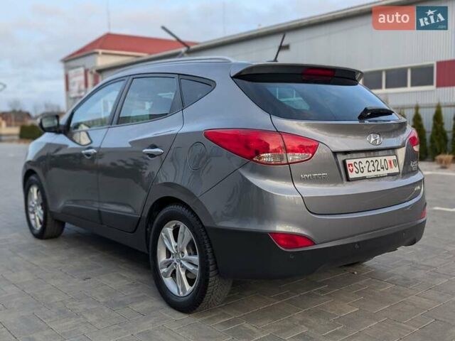 Сірий Хендай іх35, об'ємом двигуна 2 л та пробігом 222 тис. км за 13950 $, фото 12 на Automoto.ua