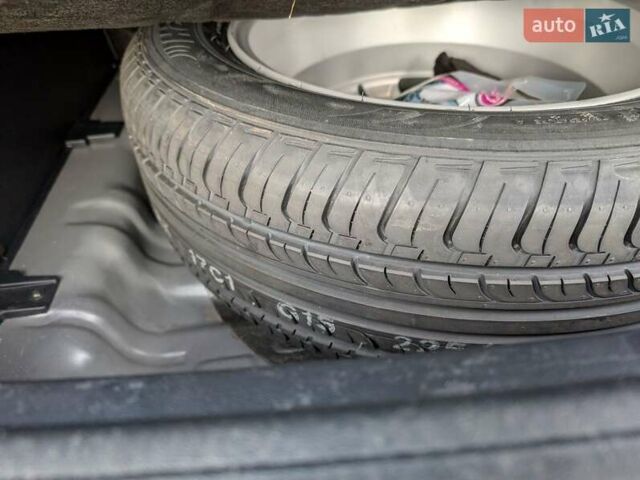 Сірий Хендай іх35, об'ємом двигуна 2 л та пробігом 222 тис. км за 13950 $, фото 53 на Automoto.ua