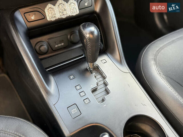 Сірий Хендай іх35, об'ємом двигуна 2 л та пробігом 212 тис. км за 11950 $, фото 15 на Automoto.ua