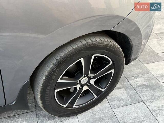 Серый Хендай их35, объемом двигателя 2 л и пробегом 175 тыс. км за 12300 $, фото 52 на Automoto.ua