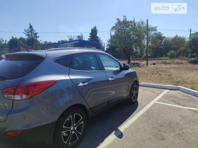 Серый Хендай их35, объемом двигателя 2.01 л и пробегом 227 тыс. км за 14500 $, фото 9 на Automoto.ua