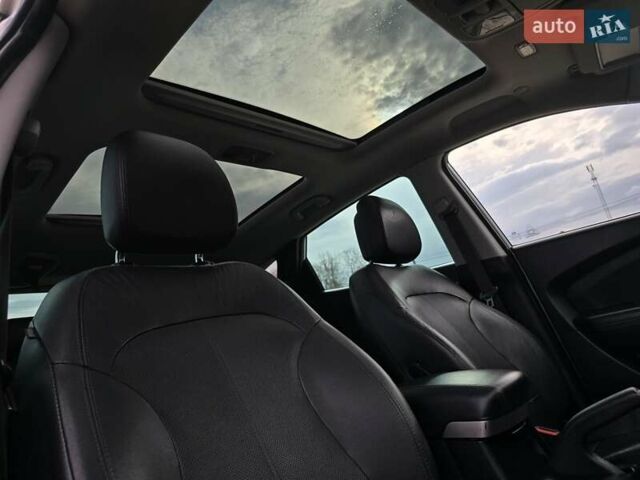 Сірий Хендай іх35, об'ємом двигуна 1.69 л та пробігом 308 тис. км за 11999 $, фото 24 на Automoto.ua