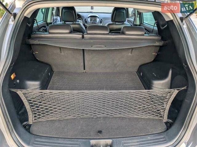 Сірий Хендай іх35, об'ємом двигуна 2 л та пробігом 222 тис. км за 13950 $, фото 52 на Automoto.ua
