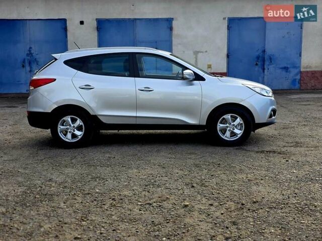 Серый Хендай их35, объемом двигателя 1.7 л и пробегом 186 тыс. км за 11700 $, фото 19 на Automoto.ua