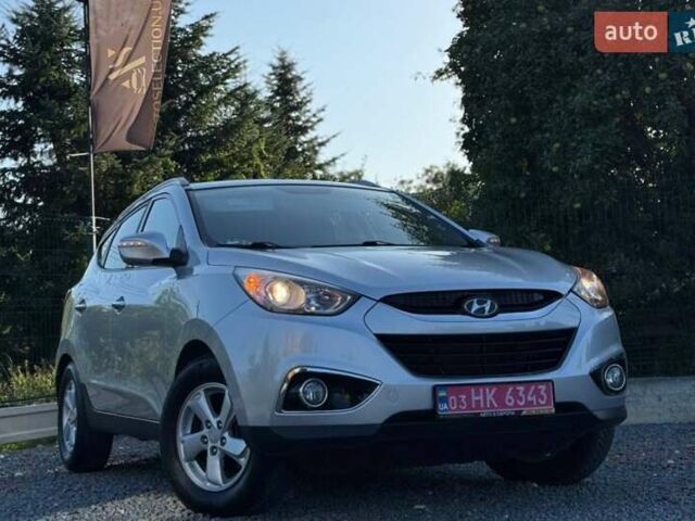 Серый Хендай их35, объемом двигателя 2 л и пробегом 216 тыс. км за 12690 $, фото 19 на Automoto.ua