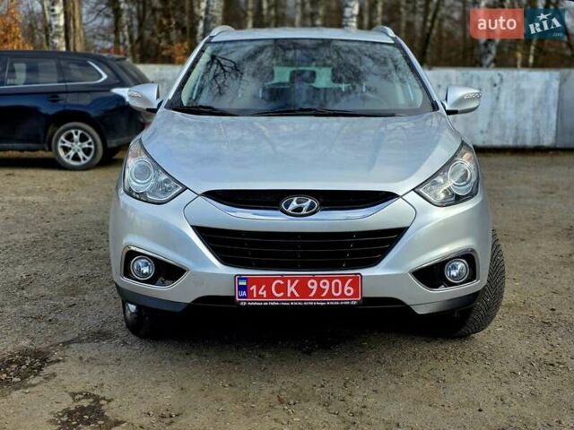 Серый Хендай их35, объемом двигателя 1.7 л и пробегом 186 тыс. км за 11700 $, фото 26 на Automoto.ua