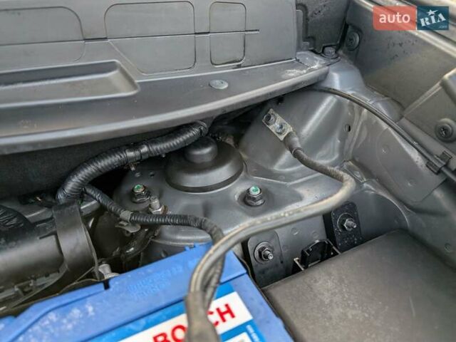 Сірий Хендай іх35, об'ємом двигуна 2 л та пробігом 222 тис. км за 13950 $, фото 58 на Automoto.ua