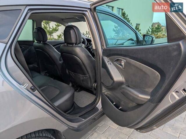 Сірий Хендай іх35, об'ємом двигуна 2 л та пробігом 222 тис. км за 13950 $, фото 48 на Automoto.ua