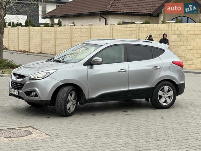 Сірий Хендай іх35, об'ємом двигуна 2 л та пробігом 156 тис. км за 9500 $, фото 9 на Automoto.ua