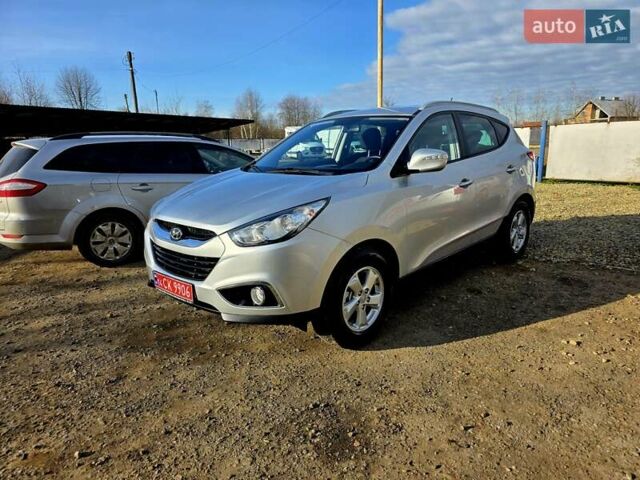 Серый Хендай их35, объемом двигателя 1.7 л и пробегом 186 тыс. км за 11700 $, фото 12 на Automoto.ua