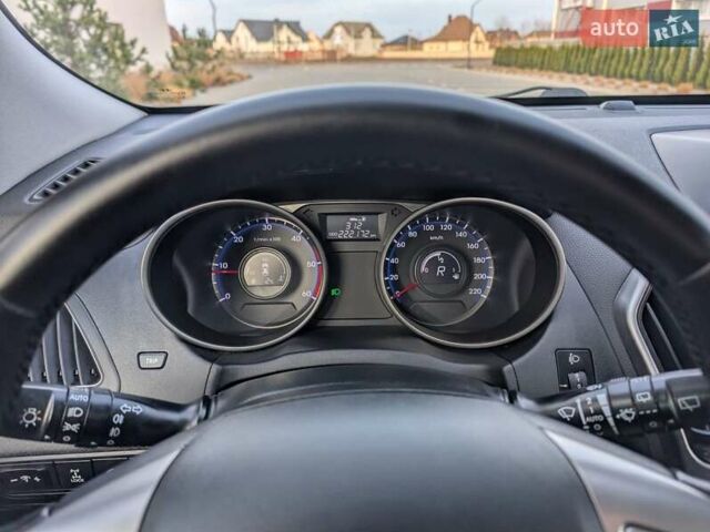 Сірий Хендай іх35, об'ємом двигуна 2 л та пробігом 222 тис. км за 13950 $, фото 66 на Automoto.ua