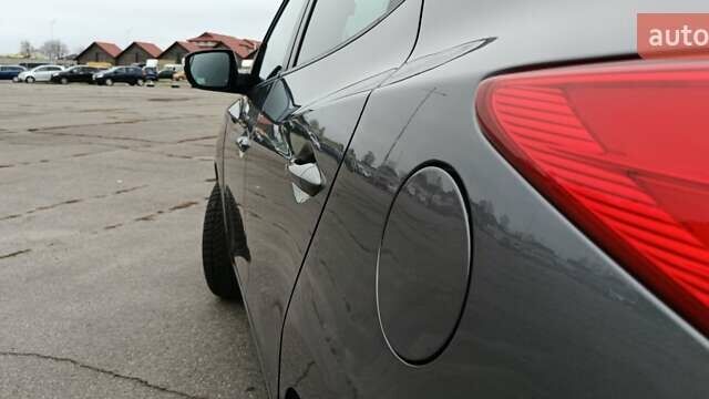 Серый Хендай их35, объемом двигателя 2 л и пробегом 198 тыс. км за 13200 $, фото 14 на Automoto.ua