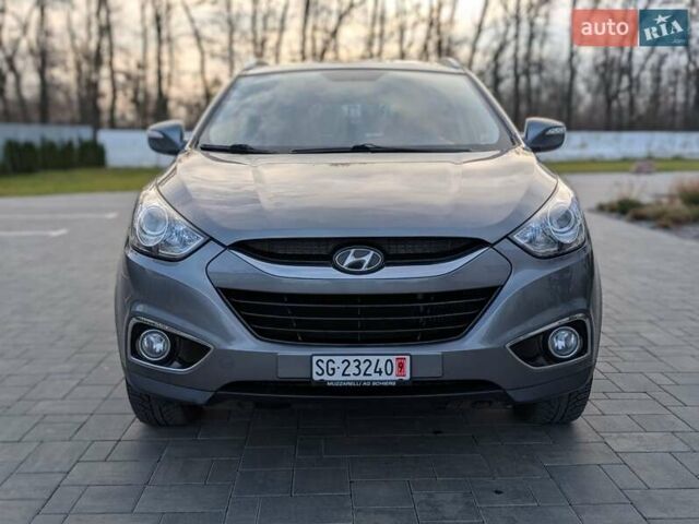 Сірий Хендай іх35, об'ємом двигуна 2 л та пробігом 222 тис. км за 13950 $, фото 2 на Automoto.ua