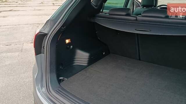 Серый Хендай их35, объемом двигателя 2 л и пробегом 198 тыс. км за 13200 $, фото 26 на Automoto.ua