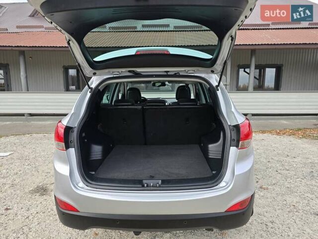 Сірий Хендай іх35, об'ємом двигуна 1.69 л та пробігом 308 тис. км за 11999 $, фото 32 на Automoto.ua