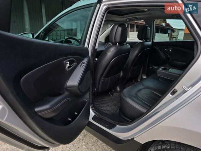 Сірий Хендай іх35, об'ємом двигуна 1.69 л та пробігом 308 тис. км за 11999 $, фото 31 на Automoto.ua